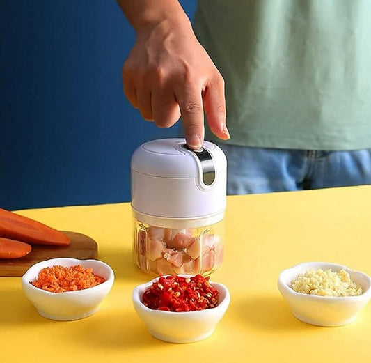 Mini Electric Chopper – Garlic & Veggie Cutter